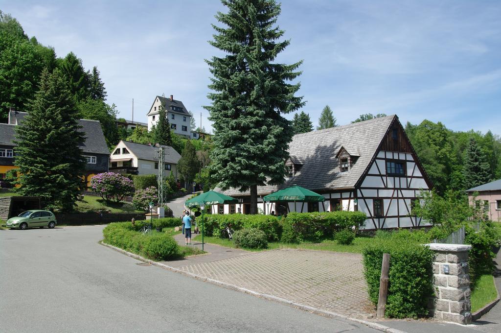 Wirtschaft & Pension Zum Huthaus Schneeberg  Pokoj fotografie